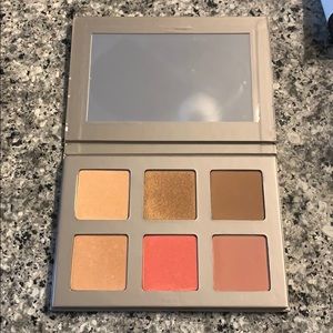 Iconic London Blaze Chaser Face Palette